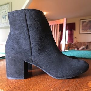 Black High Heeled Suede Booties